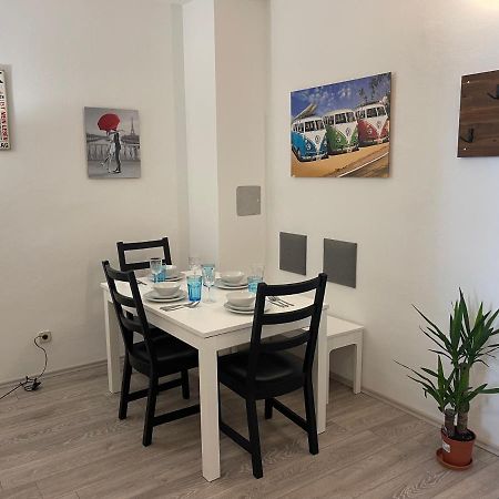 Peaceful Apartment For 4 Wina Bagian luar foto